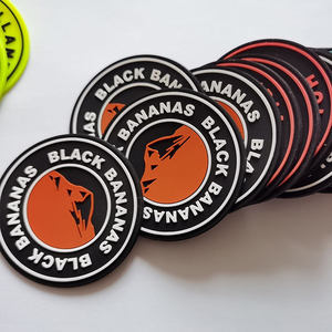 Étiquette en PVC personnalisée OEM ODM pour équipements et sacs de plein air, patch en PVC à coudre avec motif en caoutchouc en relief, fabriqué au Pakistan - Product Image 5