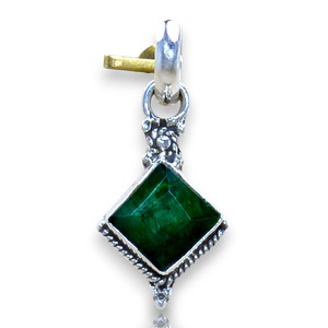 Magnificent 925 Sterling Silver <b>Pendant</b> With Kite Cut Bezel Set <b>Emerald</b> Gemstone Fine Handmade Jewelry Bulk Wholesale For Women - Product Image 1