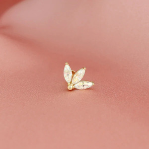 Fabricante de Labrets de Diamantes Marquise en Oro Sólido de 14K |   Roscado interno seguro para el cuerpo |   Venta al por Mayor de Joyería para Piercing Directamente de Fábrica - Product Image 4