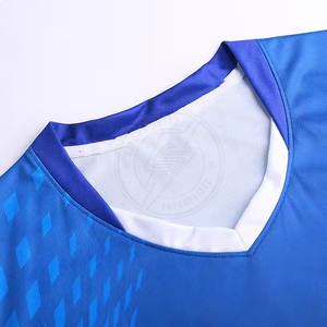 Uniforme de voleibol con diseño y logotipo personalizados en venta, ropa deportiva a precio de mayoreo. - Product Image 5