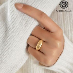 แหวนแต่งงานทองคำ Charm_Jewells สไตล์คลาสสิก ใส่ได้ทุกวันสำหรับทั้งชายและหญิง - Product Image 2