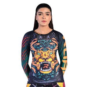 เสื้อแรชการ์ดแบบยูนิเซ็กซ์สั่งทำจากโรงงาน ป้องกันรังสียูวี 50 สำหรับโยคะและกีฬา ระบายเหงื่อได้ดี ผลิตจากโพลีเอสเตอร์แบบซับลิเมชั่น รับผลิตแบบขายส่งและ OEM จากโรงงาน - Product Image 3