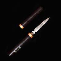 Couteau à thé traditionnel en métal avec lame en acier damas et manche en anneau doré