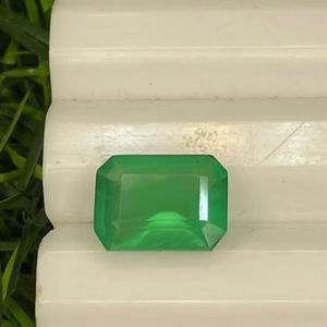 8.40X6.30MM, ESMERALDA NATURAL CON CORTESÍA OCTAGONAL. HERMOSA ESMERALDA PARA JOYERÍA. - Product Image 1