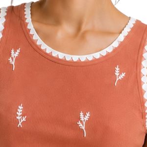 Top de Tirantes Acanalado para Mujer en Terracota y Blanco, Sin Mangas, Bordado, Casual, de Verano, Ajustado, de Algodón Elástico, Personalizado OEM - Product Image 5