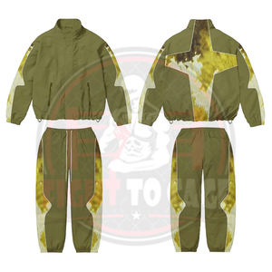 Conjunto deportivo de nailon para hombre con estampado por sublimación, logotipo personalizado, diseño personalizado, ligero y resistente al viento. - Product Image 4