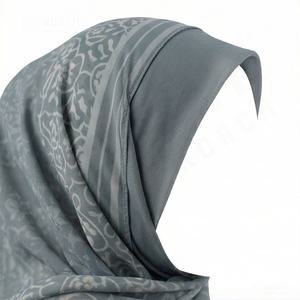 Pañuelo Cuadrado de 110x110 CM, Hijab de Voile, Estampado Clásico Musulmán, Pañuelo de Voile de Hilo, Venta al por Mayor, Suave, Transpirable, Premium, Elegante, el Mejor - Product Image 4