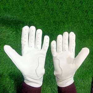 Gants de frappe de baseball en cuir professionnels, robustes, de haute qualité, réglables, durables, personnalisés, pour l'entraînement et la sécurité des mains. - Product Image 3