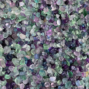 Vente en gros de copeaux de cristal de fluorite arc-en-ciel naturelle de haute qualité – Fluorite polie mélangée verte, violette et transparente - Product Image 5