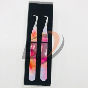 Pinzas de pestañas de diseño personalizado de 90 grados, extensiones de pestañas de acero sostenibles recubiertas de papel con logotipo privado - Product Image 6