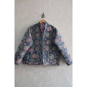 เสื้อแจ็คเก็ตผ้าฝ้ายลายดอกไม้แบบสองด้านสำหรับผู้หญิง เสื้อแจ็คเก็ตบุนวมน้ำหนักเบา สวมใส่สบายๆ ในชีวิตประจำวัน - Product Image 1