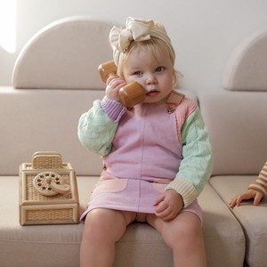 ของเล่นโทรศัพท์หวายธรรมชาติคุณภาพดีที่สุดสำหรับเด็ก เสริมสร้างจินตนาการ เล่นบทบาทสมมติ ของเล่นโทรศัพท์เครื่องใช้ไฟฟ้าในบ้าน - Product Image 6