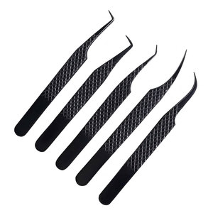 Pince à épiler professionnelle pour extensions de cils, avec logo personnalisé, poignée confortable en acier inoxydable, anti-magnétique et anti-statique, avec grip diamanté - Product Image 6