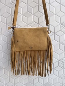 Sac à bandoulière en cuir suédé occidental avec franges, couleur turquoise, style bohème gypsy, en peau de bête, fait main, multi-usages - Product Image 5