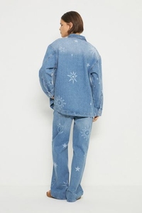 Vente en gros de survêtements en jean personnalisés pour femmes, tenue deux pièces tendance, streetwear oversize, fournisseur de vêtements OEM ODM - Product Image 4