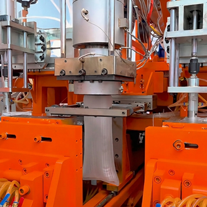 Machine de soufflage par extrusion pour fûts en plastique PP PE HDPE de 1 à 10 L, entièrement automatique, électrique, à économie d'énergie - Product Image 6