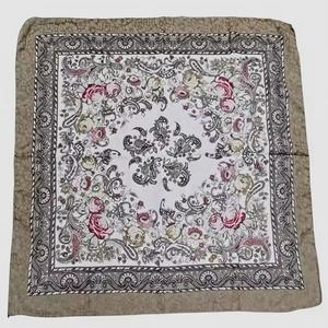 Bandana personnalisé 100% coton, foulards imprimés numériquement, petit foulard carré fait main pour femmes, bandeau, produit tendance - Product Image 4