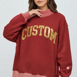Sweat-shirt oversize rouge pour femme, col montant, style streetwear, imprimé personnalisé feuille d'or, manches longues, en coton tricoté, couleur unie, toutes saisons - Product Image 1