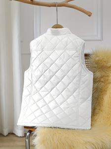 Custom OEM <b>Men</b> Quilted Hooded Puffer Vest Metallic Thermal Lining Bodywarmer - Product Image 3