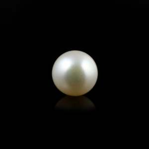 55 Carat Stunning Loose Pearl Gemstone for Fine Jewelry - Product Image 1