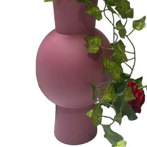 Florero de boda de hierro hecho a mano de tendencia reciente logotipo personalizado capa de polvo terminado para la decoración del hotel en casa-Metal al por mayor - Product Image 1