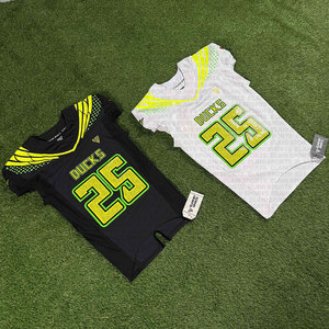 Uniformes personalizados de fútbol americano con impresión de silicona en el hombro, orificios cortados con láser y la mejor tela. - Product Image 3