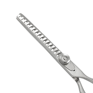 Ciseaux professionnels pour la retouche des cheveux, en acier inoxydable, à pointe arrondie, pour droitiers, manche long, usage en salon, fabriqués au Pakistan - Product Image 6