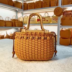 Nouveau sac à bandoulière vintage en crochet pour femme, sac à main de luxe léger tissé rétro pour l'été et la plage - Product Image 1