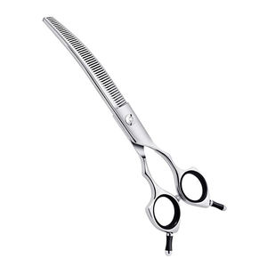 กรรไกรตัดแต่งขนโค้งสำหรับสุนัขและแมว สำหรับคนถนัดขวา ด้ามยาว ผลิตจากเหล็กกล้าไร้สนิม 4Cr13 กรรไกรตัดแต่งขนสัตว์เลี้ยงระดับมืออาชีพ - Product Image 1