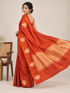 Sari de Seda de Mango Crudo Banarasi Naranja, Bordado, Vestido Tradicional Indio para Bodas y Festivales - Product Image 5