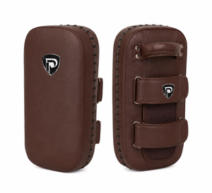 DUMELA INTERNATIONAL Protège-tibias en cuir de vachette marron pour l'entraînement au MMA et au Taekwondo - Durables et respirants - Product Image 1