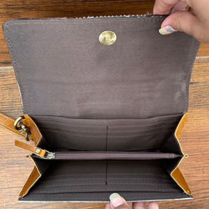 Cartera de cuero mecanizada a mano para mujer, superventas, diseño Floral, piel de vaca con pelo, tarjeta de crédito, embrague multiusos diario, 2025 - Product Image 6