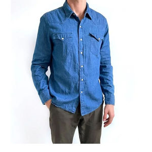 เสื้อเชิ้ตผ้ายีนส์สำหรับผู้ชายอินเทรนด์เสื้อเชิ้ตลำลองคอปกแขนยาวเย็บอย่างละเอียดเสื้อใส่สบาย - Product Image 2
