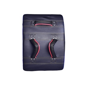 Curved PVC & Leather Muay Thai Pad for Taekwondo Kickboxing Strike Training-Martial Arts Coaching Equipment Thai Pads - Product Image 3