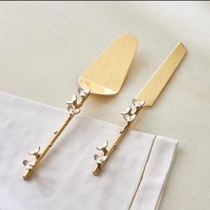 Cuillère à gâteau moderne en acier inoxydable plaqué argent avec motif floral, manche long, finition miroir, pour mariage et décoration - Product Image 3