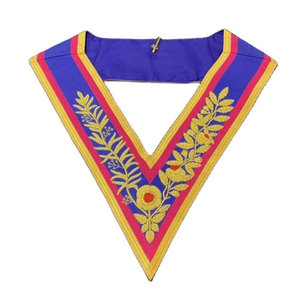 Collettes d'uniforme élégantes et légères, offrant une construction souple et des collettes d'uniforme durables pour les uniformes de présentation - Product Image 1