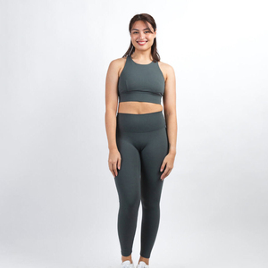 Ensemble 2 pièces de sport pour femme : Soutien-gorge côtelé et Legging taille haute sculptant, effet push-up, séchage rapide, Spandex/Nylon - Product Image 4
