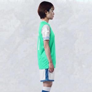 Maillot de football col en V pour femme, manches courtes, 100 % polyester, logo blanc, coupe classique, fermeture pull-over, respirant - Product Image 3
