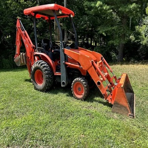 Vente en gros d'usine - Mini tracteur diesel Kubota B26 4WD avec chargeur frontal/pelleteuse, boîte de vitesses Eaton, pompe, moteur 37 kW, système entièrement hydraulique - Product Image 5