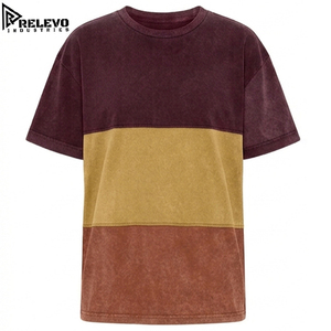 เสื้อยืดโอเวอร์ไซส์ผู้ชายแบบสามแผ่นผ้าต่อกัน  แบบย้อมสีเอซิด แขนสั้น ผ้าคอตตอนหนา สไตล์สตรีทแวร์ - Product Image 1