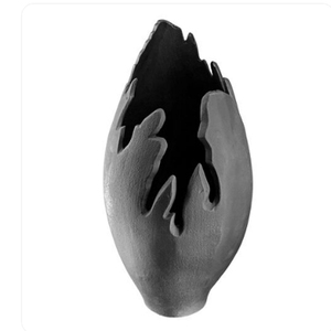 แจกันโลหะสีดำสไตล์มินิมอล แจกันตั้งโต๊ะทำมือ แจกันดอกไม้โลหะขายดี - Product Image 4