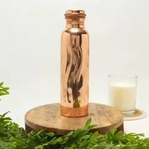 Best Quality Copper Classic Water Bottle Ayurvedic Certified Portable Metal <b>Drinkware</b> for Outdoor Travel At Wholesale Price - Product Image 3