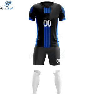 Ensemble d'uniformes de football personnalisés imprimés, maillot et short respirants à séchage rapide pour hommes, vente en gros pour équipes de football OEM - Product Image 4