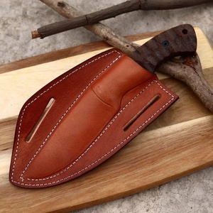 Cuchillo de Caza Fijo de Acero Inoxidable con Recubrimiento Negro de Grado Industrial OEM de Pasha Enterprises, Mango de Madera, Funda de Cuero - Product Image 6