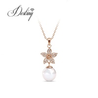 Pendentif en forme de fleur de perle Daisini orné de cristaux Swarovski Collier en argent sans plomb et sans nickel pour femme