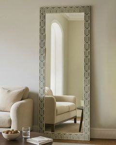 ARIF HANDICRAFTS AH-00388 Handmade Eco-Friendly <b>Silver</b> Modern Design Polished Finish Customizable Size & Thickness <b>Wall</b> <b>Mirror</b> - Product Image 5