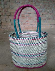 Bolso de mano de alta calidad hecho a mano con hierba Sabai, ecológico, natural, multicolor, para oficina y actividades al aire libre. - Product Image 1