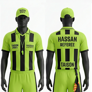 Maillot d'arbitre pour homme, tissu interlock en polyester premium 180 GSM, respirant, design à panneaux noirs, logo personnalisé par sublimation - Product Image 3