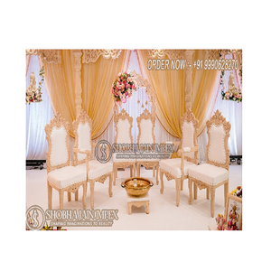 Conjunto de Sillas de Madera Tradicionales Indias para Bodas Mandap Vidhi de Delhi Shobha Jain Impex - Product Image 1
