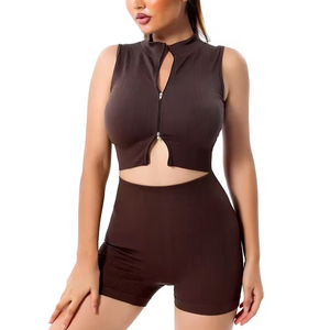 Ensemble de yoga côtelé pour femme en promotion : Soutien-gorge de sport et leggings taille haute unis à effet froncé, tenue d'entraînement sans couture et légère - Product Image 5